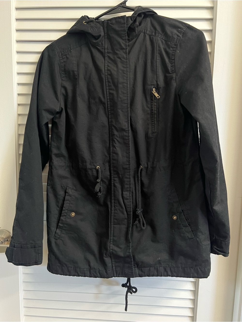 Ambiance Women's Black Hooded Anorak Jacket size small, zip up